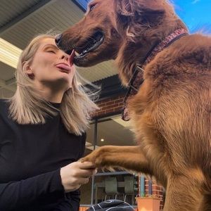 Meet your Posher, Emma